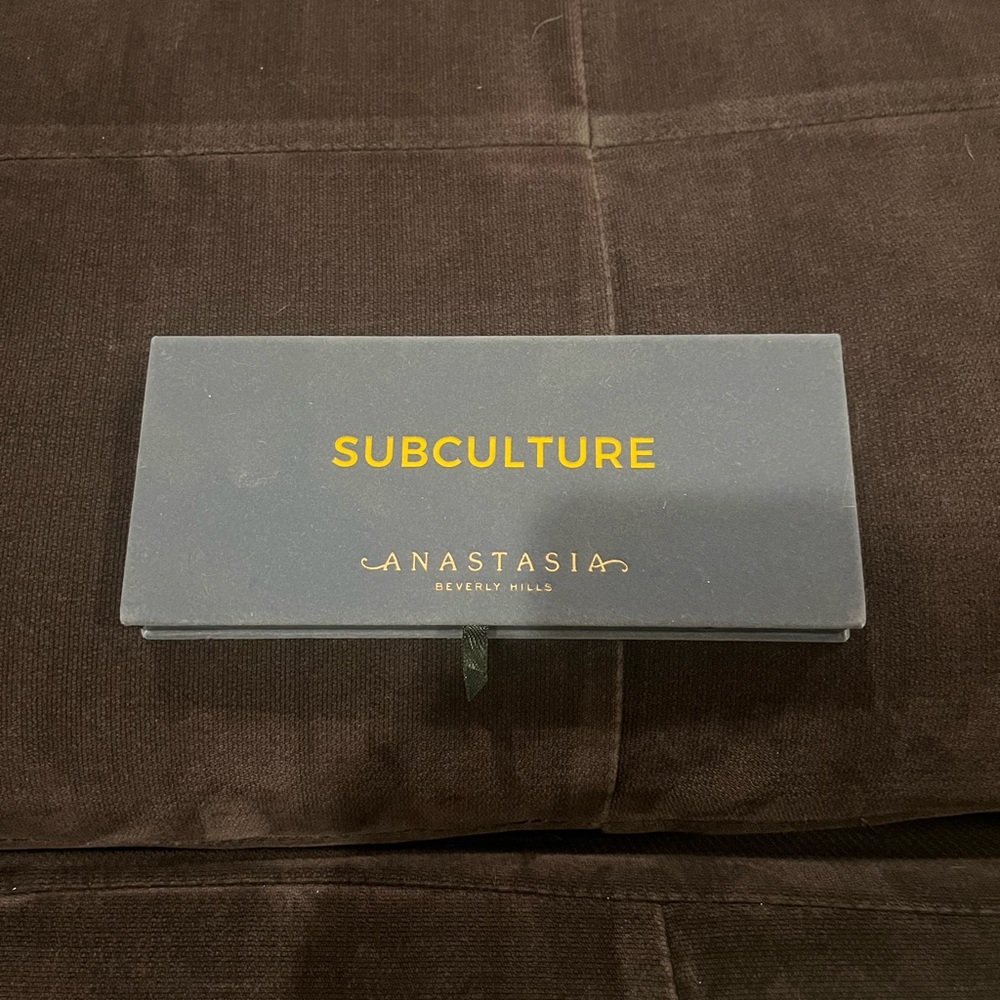 Anastasia Beverly Hills Subculture Eyeshadow Palette
